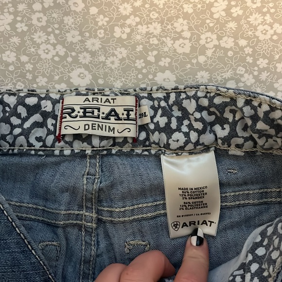Ariat R.E.A.L. Denim Jeans 29L - Picture 9 of 12